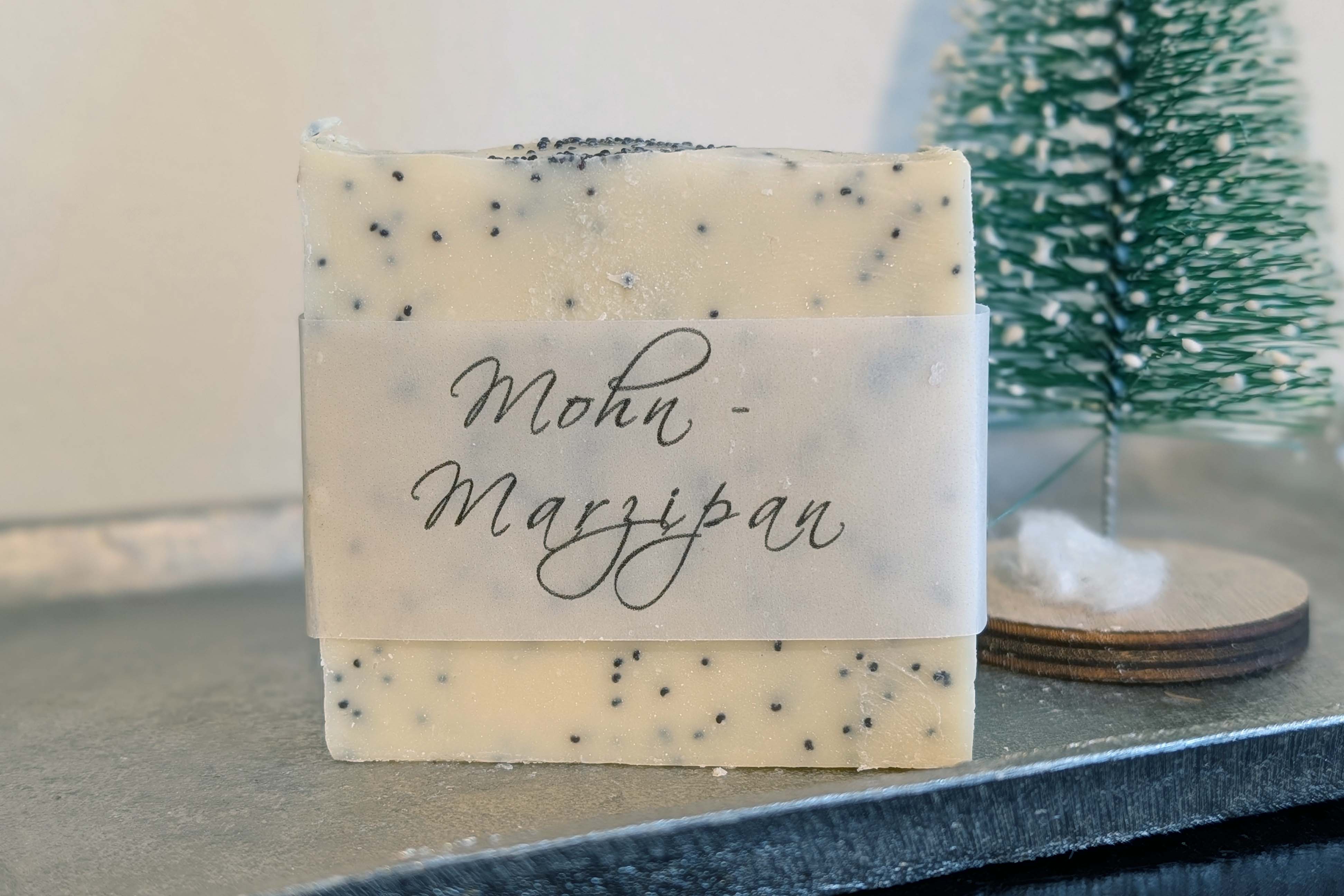 Mohn-Marzipan Seife